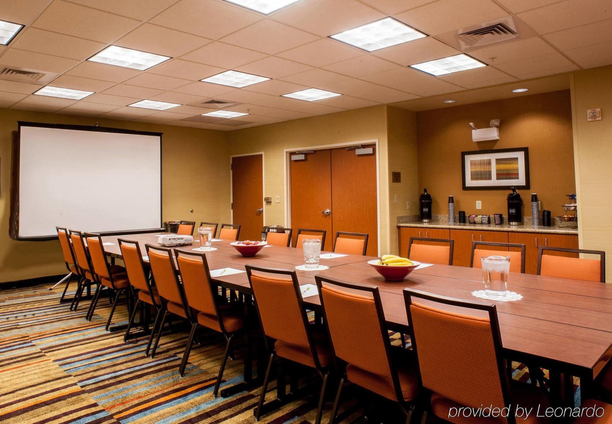 Fairfield Inn & Suites Кловис Экстерьер фото